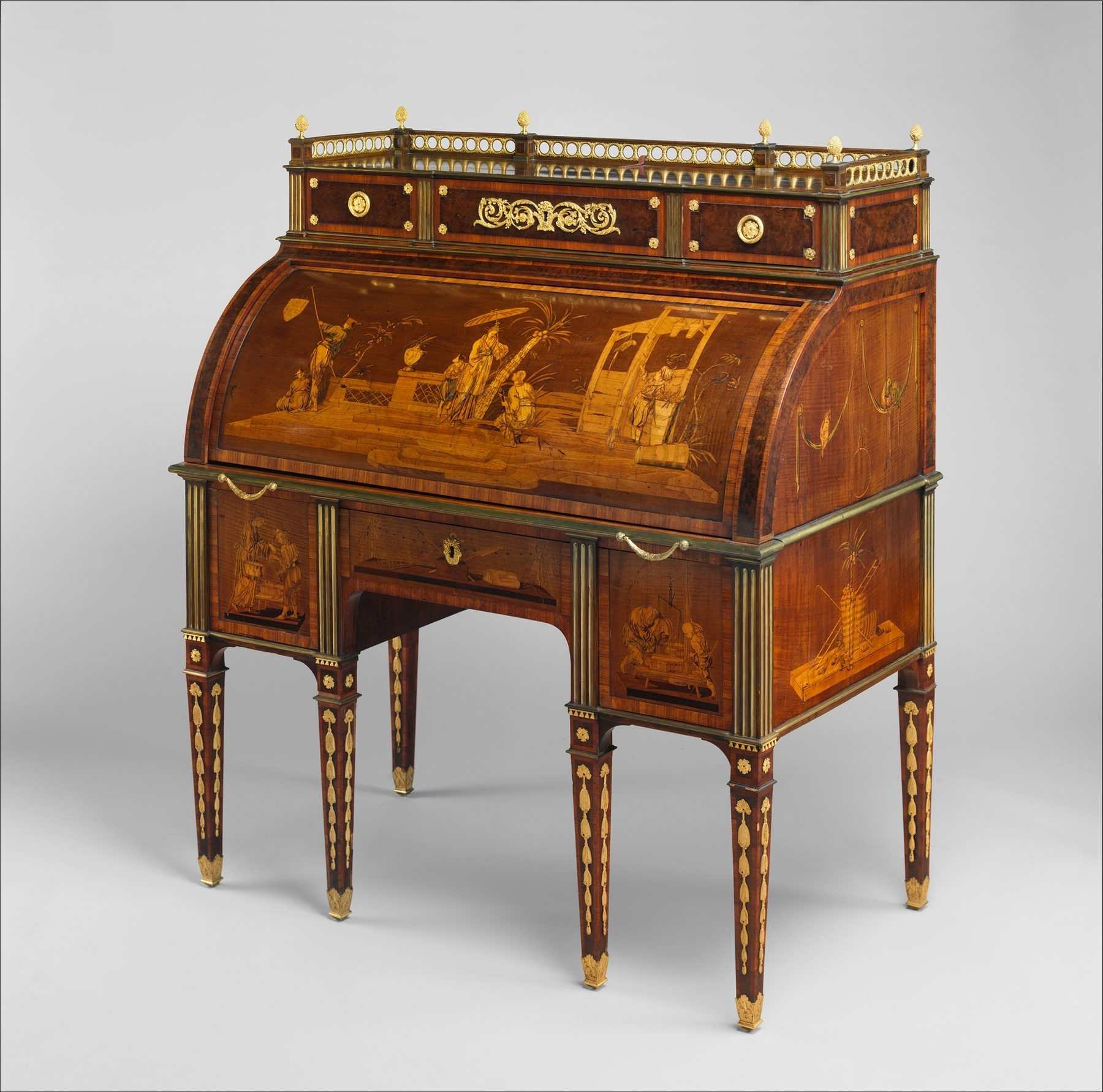Rolltop desk by David Roentgen, about 1776